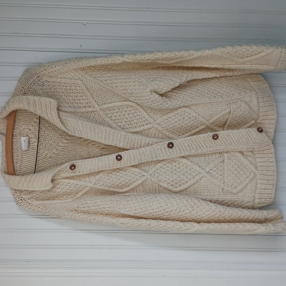 Yarina large wool knit sweater cream